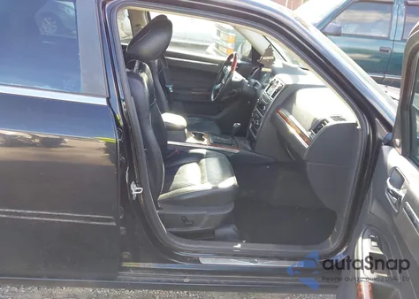 2008 Chrysler 300C Hemi из США, поврежденный, VIN 2C3KA63H48H306401